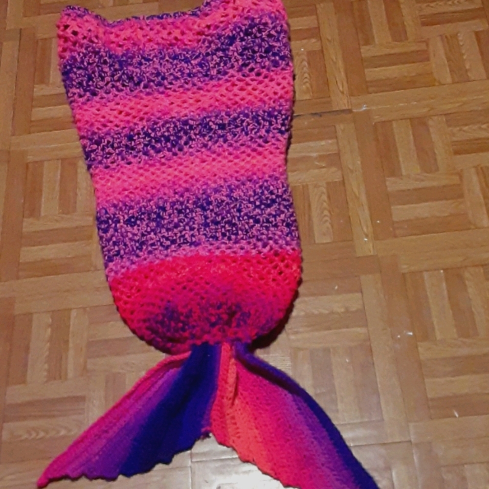 Beautiful mermaid crochet tail